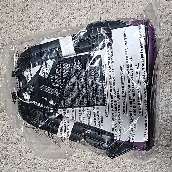 MARVEL NYCC Exclusive - What If... Star-Lord T’challa Cosplay Light Up Mini Bac - Picture 2 of 4